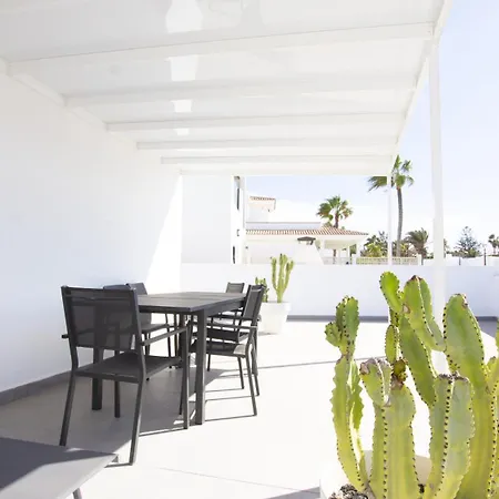 Book Jet - Front Geranio Terrace Apartament